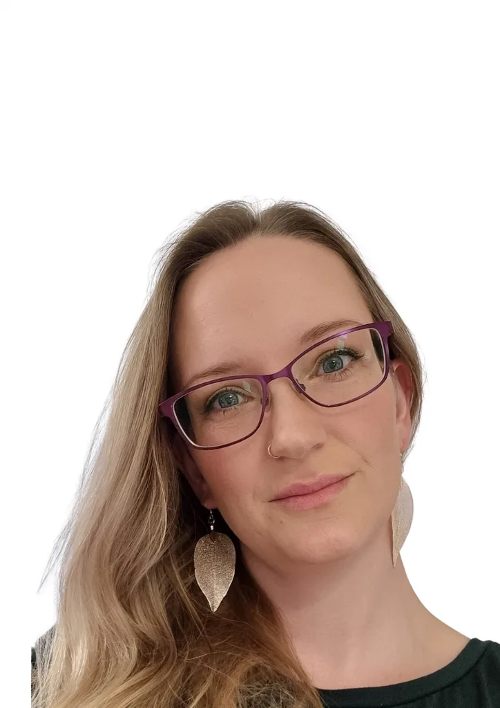 Annie, office manager at Fort Fareham Garage
